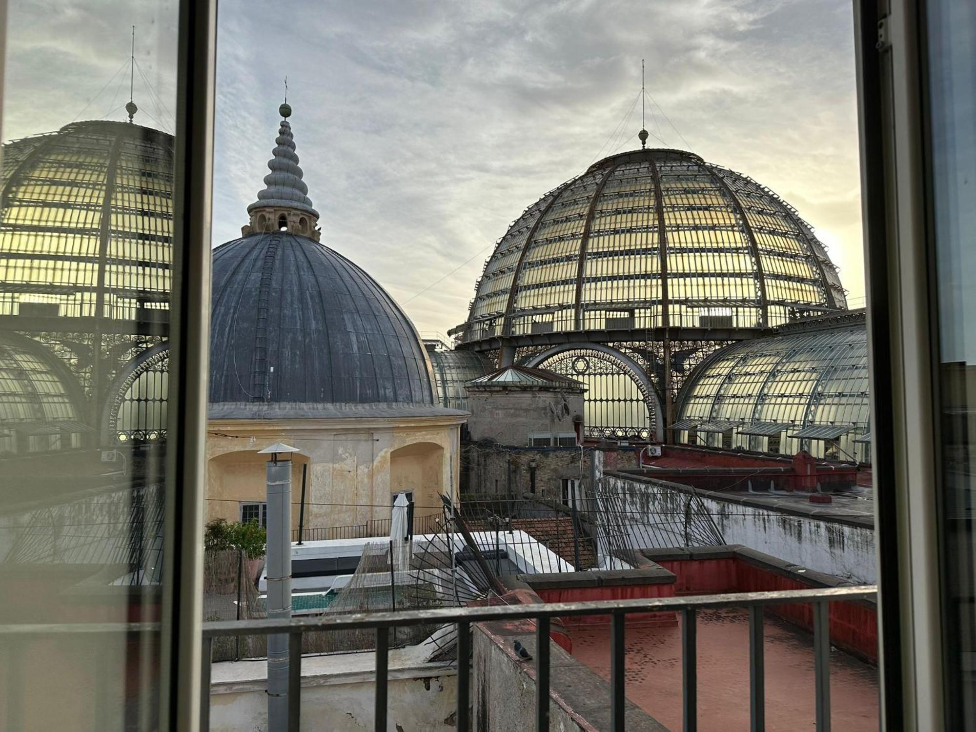 Casa Rossini Apartments Napoli Bagian luar foto